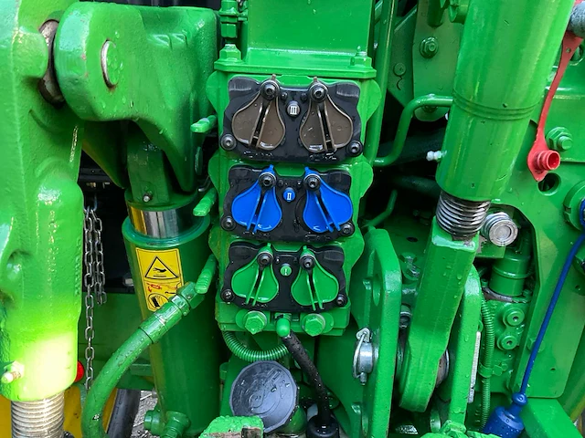 2022 john deere 6130 r premium edition vierwielaangedreven landbouwtractor - afbeelding 3 van  37