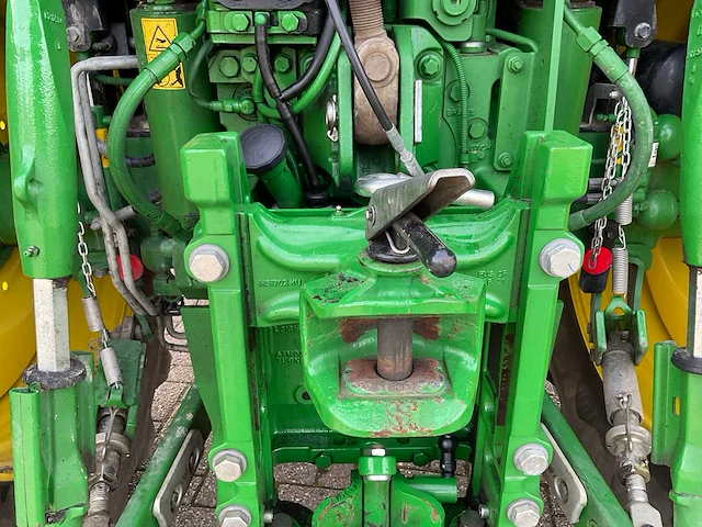 2022 john deere 6155r vierwielaangedreven landbouwtractor - afbeelding 9 van  41
