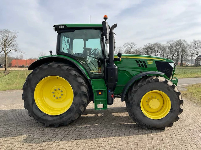 2022 john deere 6155r vierwielaangedreven landbouwtractor - afbeelding 34 van  41