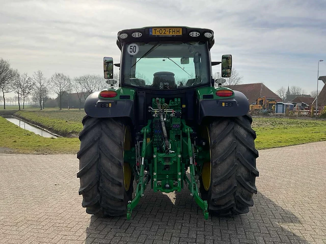 2022 john deere 6155r vierwielaangedreven landbouwtractor - afbeelding 38 van  41