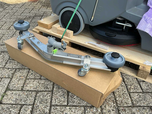 2022 karcher bd5070 - schrob/zuigmachine - afbeelding 7 van  24