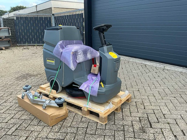 2022 karcher bd5070 - schrob/zuigmachine - afbeelding 1 van  24