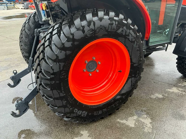2022 kubota b2261 vierwielaangedreven landbouwtractor - afbeelding 18 van  48