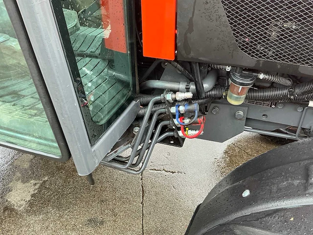 2022 kubota b2261 vierwielaangedreven landbouwtractor - afbeelding 20 van  48