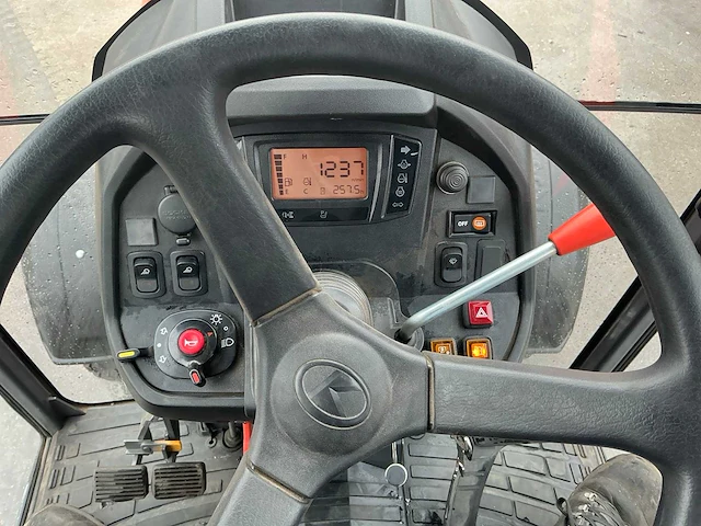 2022 kubota b2261 vierwielaangedreven landbouwtractor - afbeelding 48 van  48