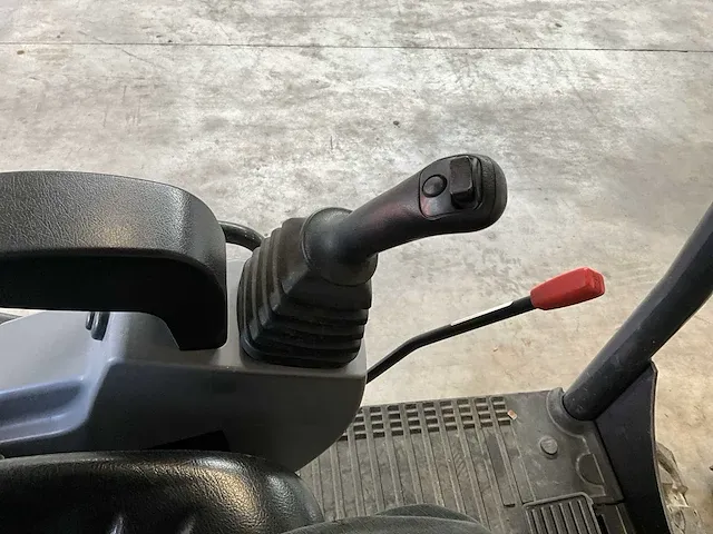 2022 kubota kx027-4 hi - minigraafmachine - afbeelding 28 van  36