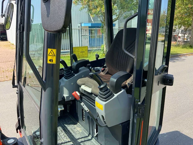 2022 kubota u27-4 minigraafmachine (700 uur) - afbeelding 33 van  46