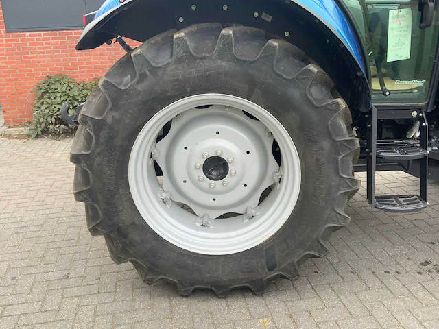 2022 landini 5-100 vierwielaangedreven landbouwtractor “ongebruikt 2 uur” demo model - afbeelding 8 van  41