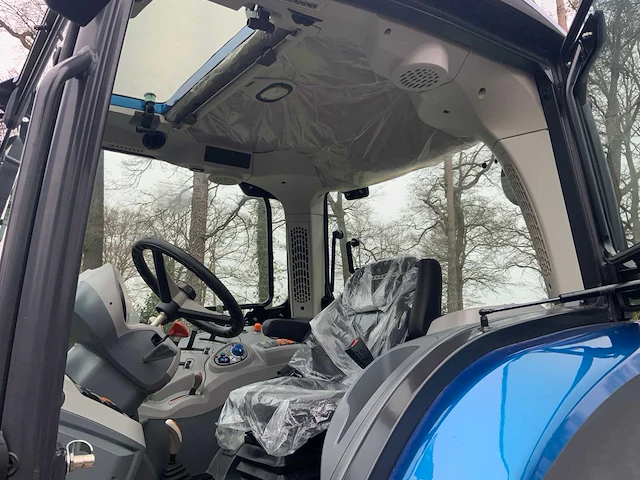 2022 landini 5-100 vierwielaangedreven landbouwtractor “ongebruikt 2 uur” demo model - afbeelding 18 van  41