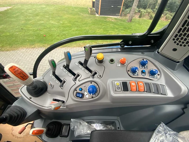 2022 landini 5-100 vierwielaangedreven landbouwtractor “ongebruikt 2 uur” demo model - afbeelding 19 van  41