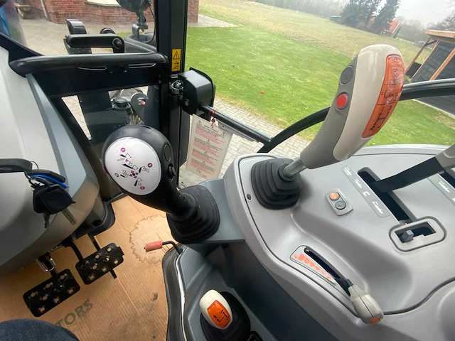 2022 landini 5-100 vierwielaangedreven landbouwtractor “ongebruikt 2 uur” demo model - afbeelding 22 van  41