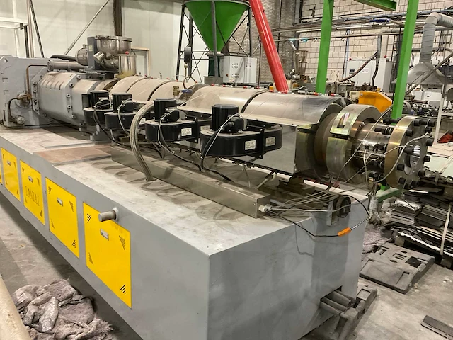 2022 lantai szw92 extruder met rijplatenproductielijn - afbeelding 61 van  63