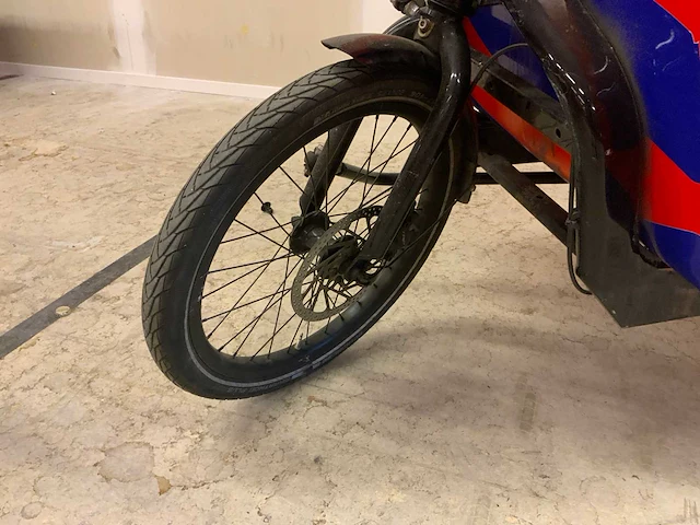 2022 larry vs harry bullitt x met bak bakfiets (2x) - afbeelding 15 van  24