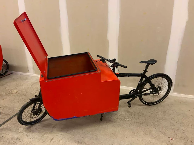 2022 larry vs harry bullitt x met bak bakfiets (2x) - afbeelding 16 van  24