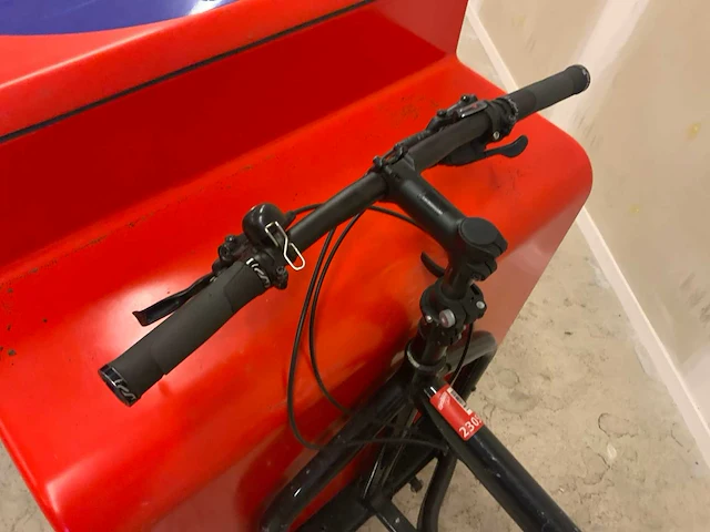 2022 larry vs harry bullitt x met bak bakfiets (2x) - afbeelding 20 van  24