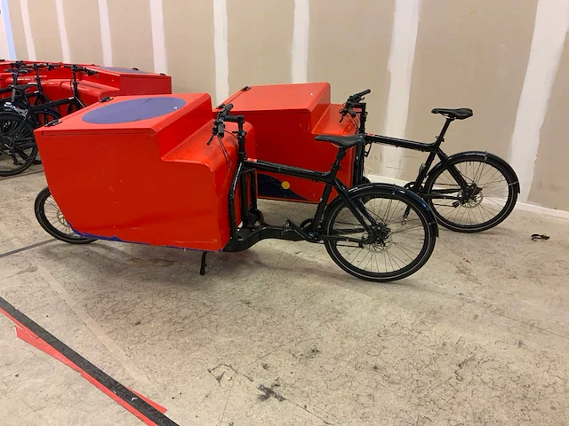 2022 larry vs harry bullitt x met bak bakfiets (2x) - afbeelding 3 van  24