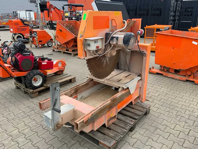 2022 lissmac dts 1000v steenzaagmachine / bloksteenzaagmachine - afbeelding 1 van  10