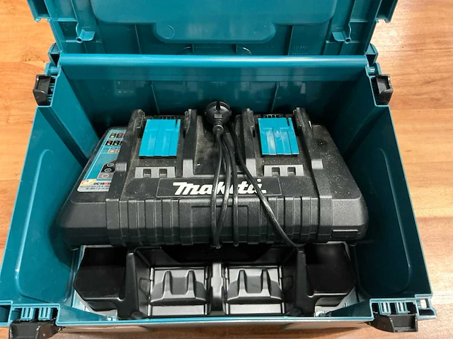 2022 makita dc18rd acculader - afbeelding 2 van  4
