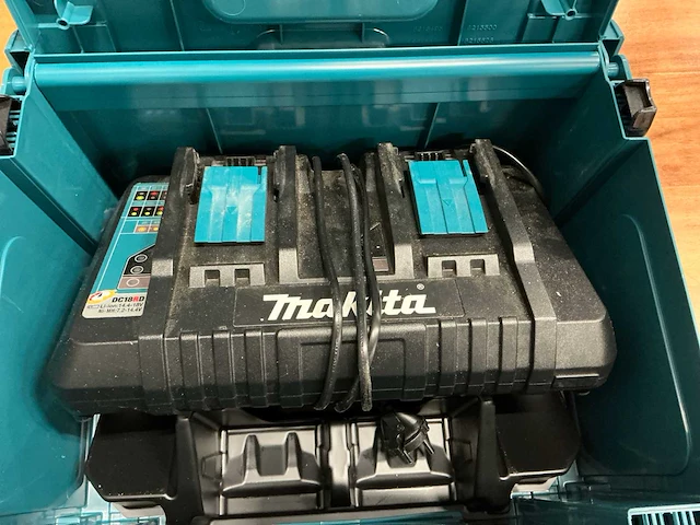2022 makita dc18rd acculader - afbeelding 2 van  4