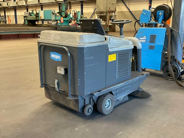 2022 meijer vr 950 zelfrijdende veegmachine - afbeelding 4 van  10