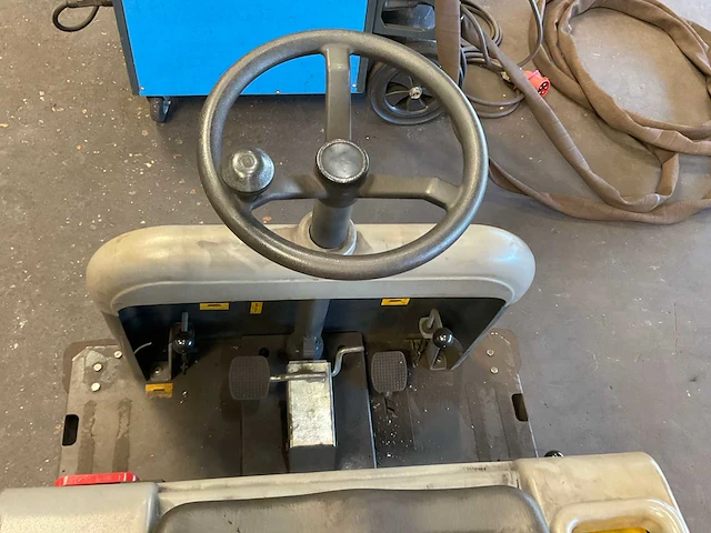 2022 meijer vr 950 zelfrijdende veegmachine - afbeelding 9 van  10