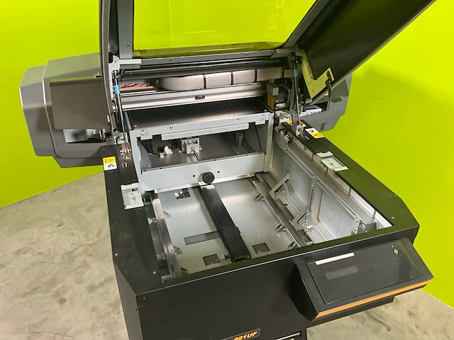 2022 mutoh xpertjet 661uf a2+led flatbedprinter uv - afbeelding 21 van  24
