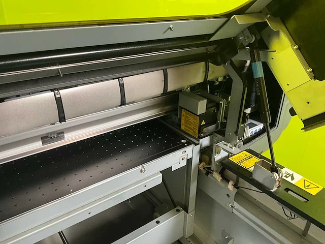 2022 mutoh xpertjet 661uf a2+led flatbedprinter uv - afbeelding 23 van  24