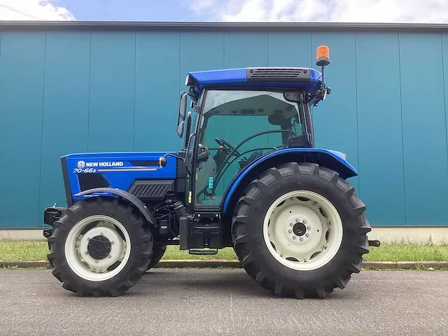 2022 new holland 70-66s vierwielaangedreven landbouwtractor - afbeelding 12 van  27