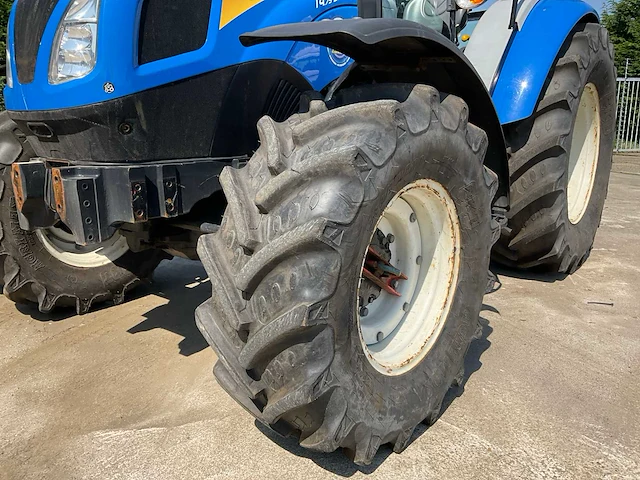 2022 new holland t4.75 s vierwielaangedreven landbouwtractor - afbeelding 3 van  37