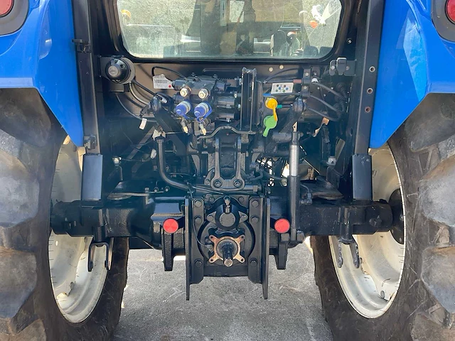 2022 new holland t4.75 s vierwielaangedreven landbouwtractor - afbeelding 7 van  37