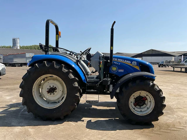 2022 new holland t4.75 s vierwielaangedreven landbouwtractor - afbeelding 32 van  37