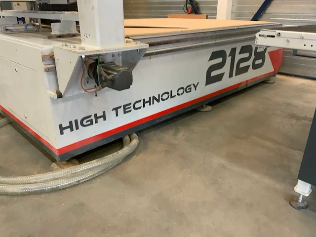 2022 noratech 2128 cnc router - afbeelding 12 van  16