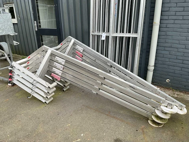 2022 rss s217-s219 aluminium dakrandbeveiligingsset (4x) - afbeelding 2 van  7