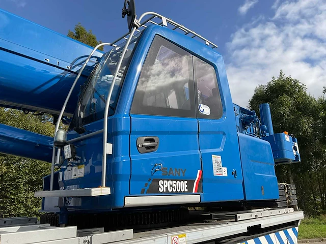 2022 scania p450 xt - sany spc500e mobiele telescoopkraan - afbeelding 28 van  97