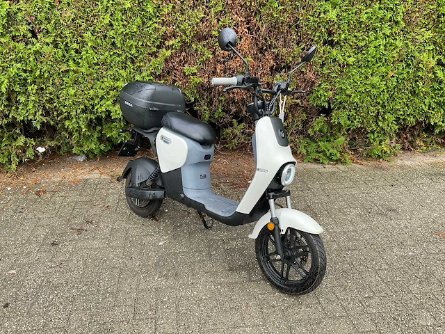 2022 segway b110s e-scooter - fkv-95-h - afbeelding 1 van  14