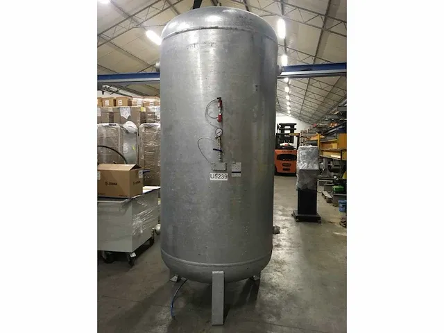 2022 sicctech 3000ltr. galvanized vertical buffer tank - afbeelding 1 van  4