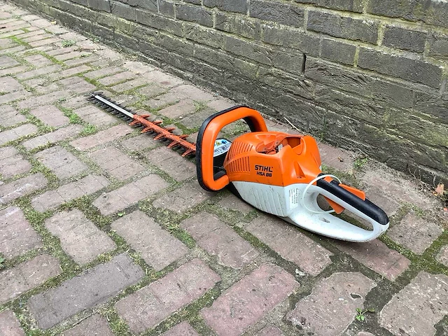 2022 stihl hsa86 heggenschaar - afbeelding 1 van  3