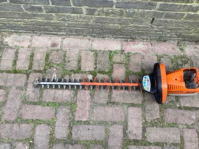 2022 stihl hsa86 heggenschaar - afbeelding 2 van  3