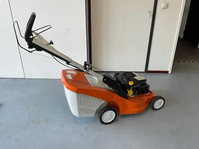 2022 stihl rm 448 vc grasmaaier - afbeelding 7 van  7