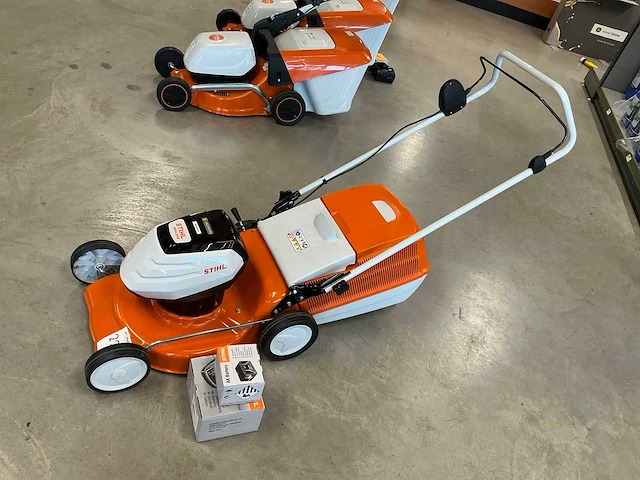 2022 stihl rma 248.0 accugrasmaaier - afbeelding 3 van  10