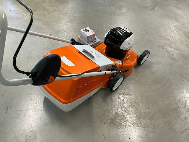 2022 stihl rma 248.0 accugrasmaaier - afbeelding 8 van  10