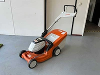 2022 stihl rma 443 c accu-grasmaaierset - afbeelding 1 van  9