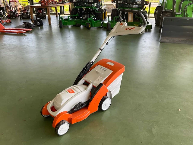 2022 stihl rme 339 c accu-grasmaaier - afbeelding 1 van  6