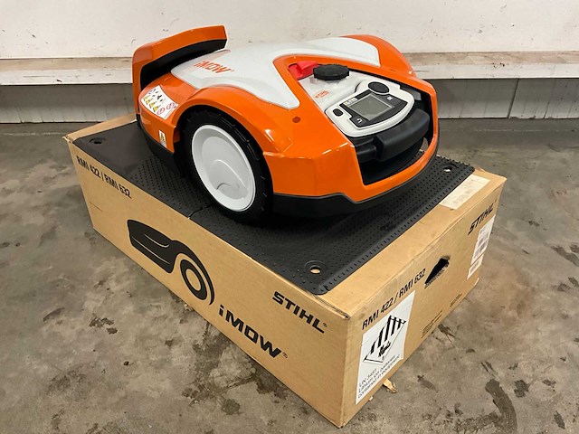 2022 stihl rmi 632 robotmaaier - afbeelding 10 van  14