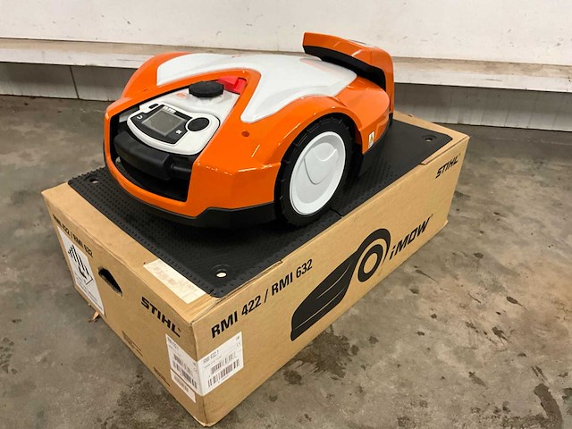 2022 stihl rmi 632 robotmaaier - afbeelding 12 van  14