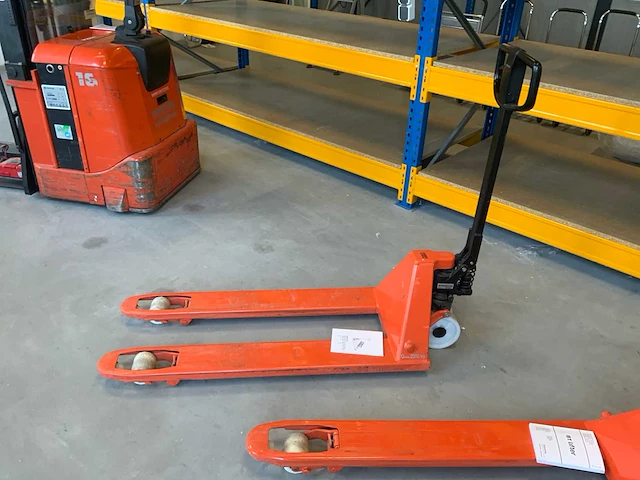 2022 toyota bt lifter hand hydraulische palletwagen - afbeelding 1 van  8