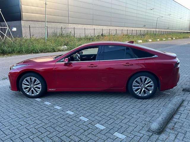 2022 toyota mirai fuelcell personenauto - afbeelding 30 van  31