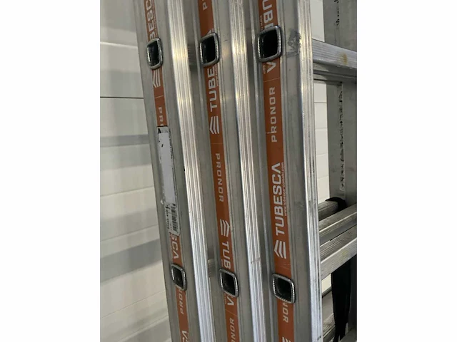 2022 tubesca pronor reformladder driedelig - afbeelding 3 van  5