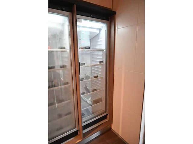 2022 vestfrost nfg 309 glasdeurvriezer - afbeelding 2 van  5