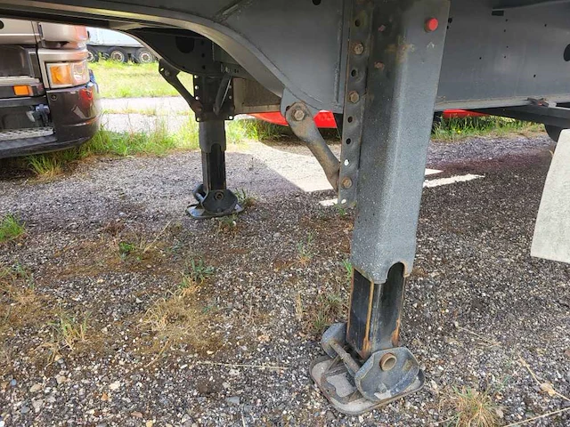 2022 wielton ns-3 trailer - afbeelding 2 van  13